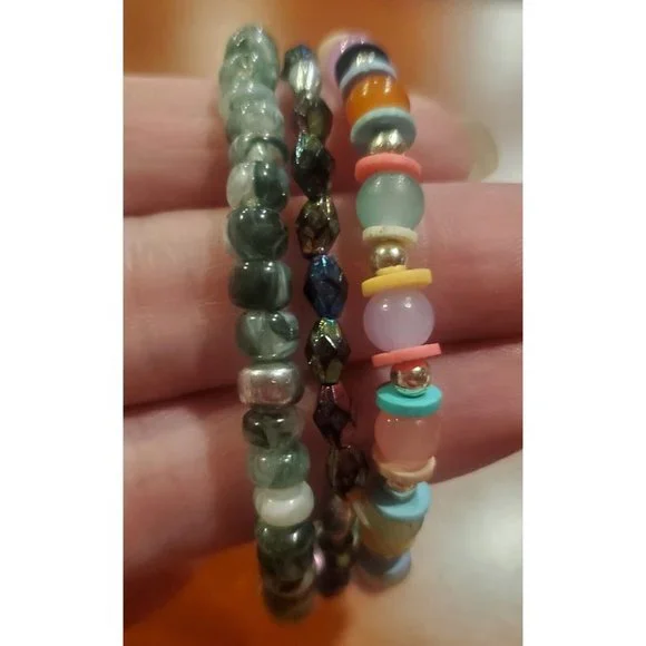 Bohemian Stretch Bracelets 3pcs with Multicolored Round Beads Chunky Jewlery - Picture 1 of 7